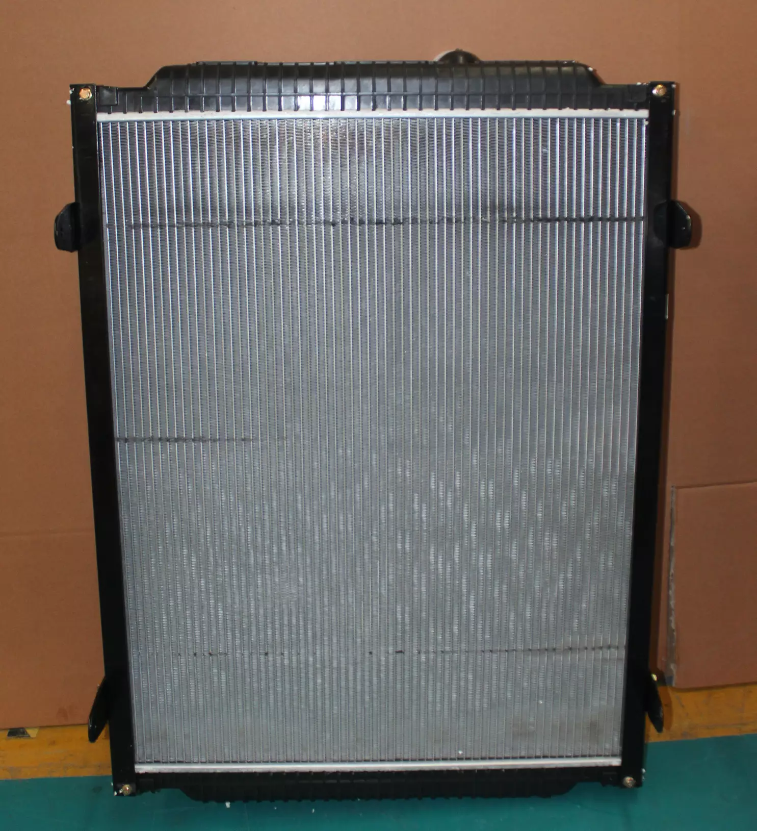 5715000201 northern water tank radiator manufacturer sells quality and car water tank radiator
