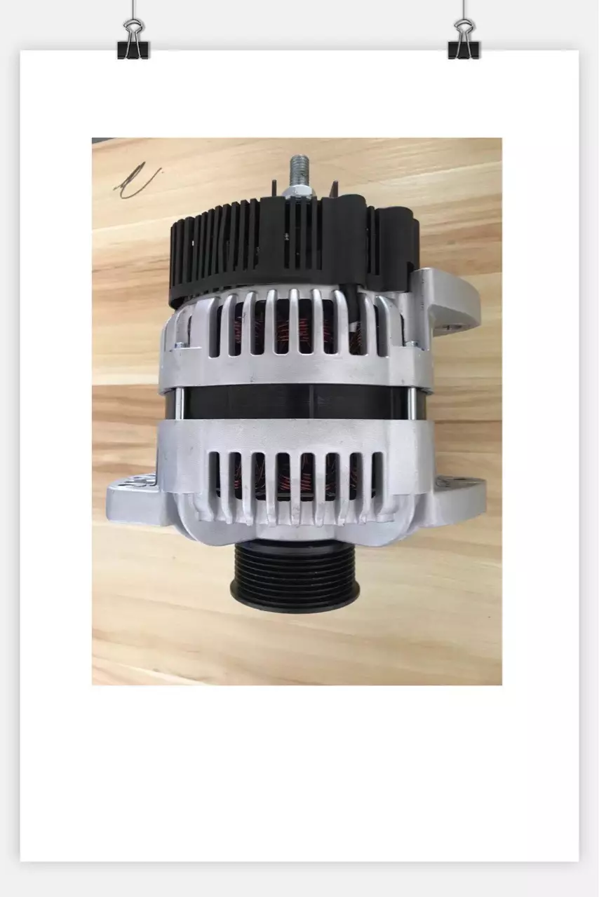 Dongfeng Tianlong Modification Pig Band Band Air Conditioner 28V240A high -power HEH324A06 generator