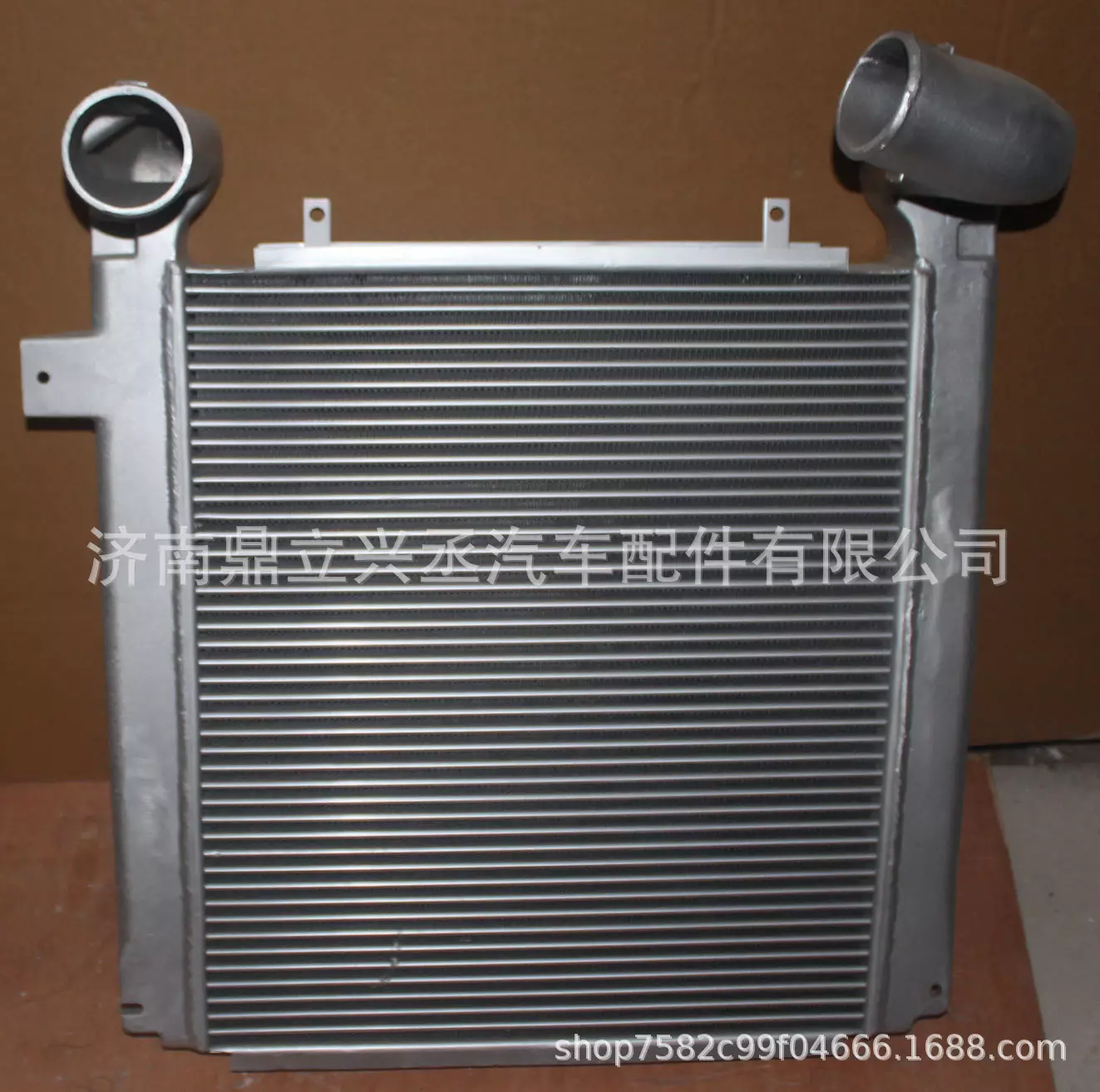 FAW Jiefang J5Q Sai Dragon Automotive Colder 1119010-393 Selling Water Tank Reluer FAW Jiefang J5Q Sai Dragon Automotive Colder 1119010-393 Selling Water Tank Reluer