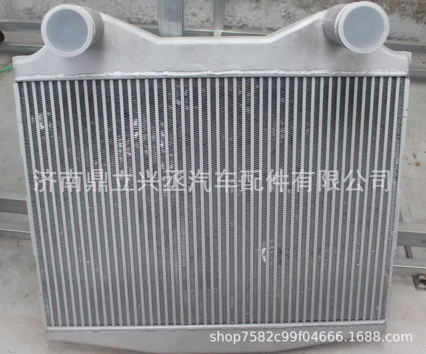 FAW Jiefang JH6 cooling device 1119010-1057  selling water tank radiator