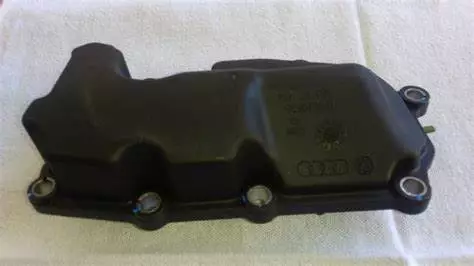 for Volkswagen Passat Gendou Golf Golf Sagitar Audi TT Oil Water Separator 06J103464M