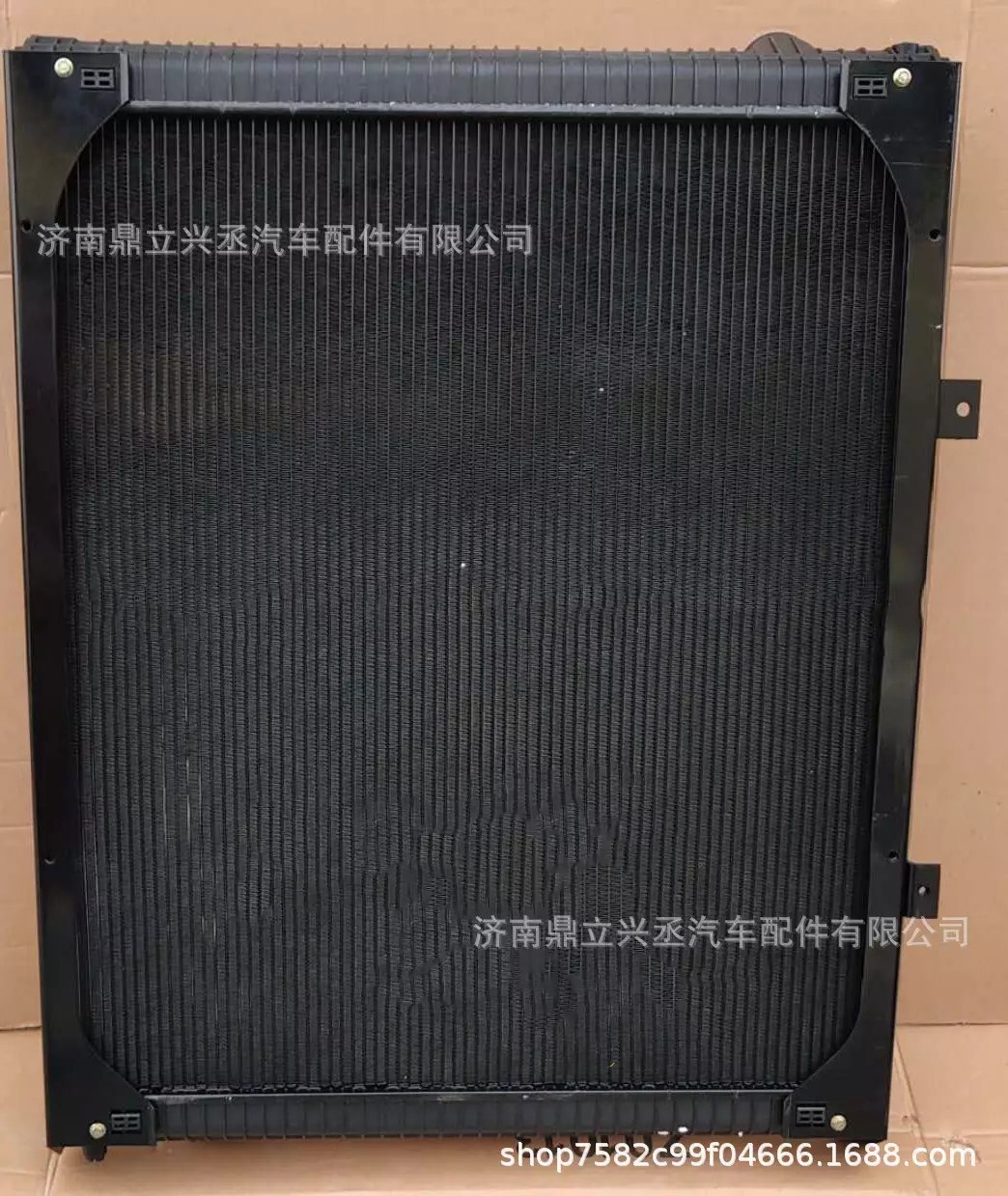 High -tech nano radiator Delong F3000 water tank radiator DZ9625532213 High -tech nano radiator Delong F3000 water tank radiator DZ9625532213