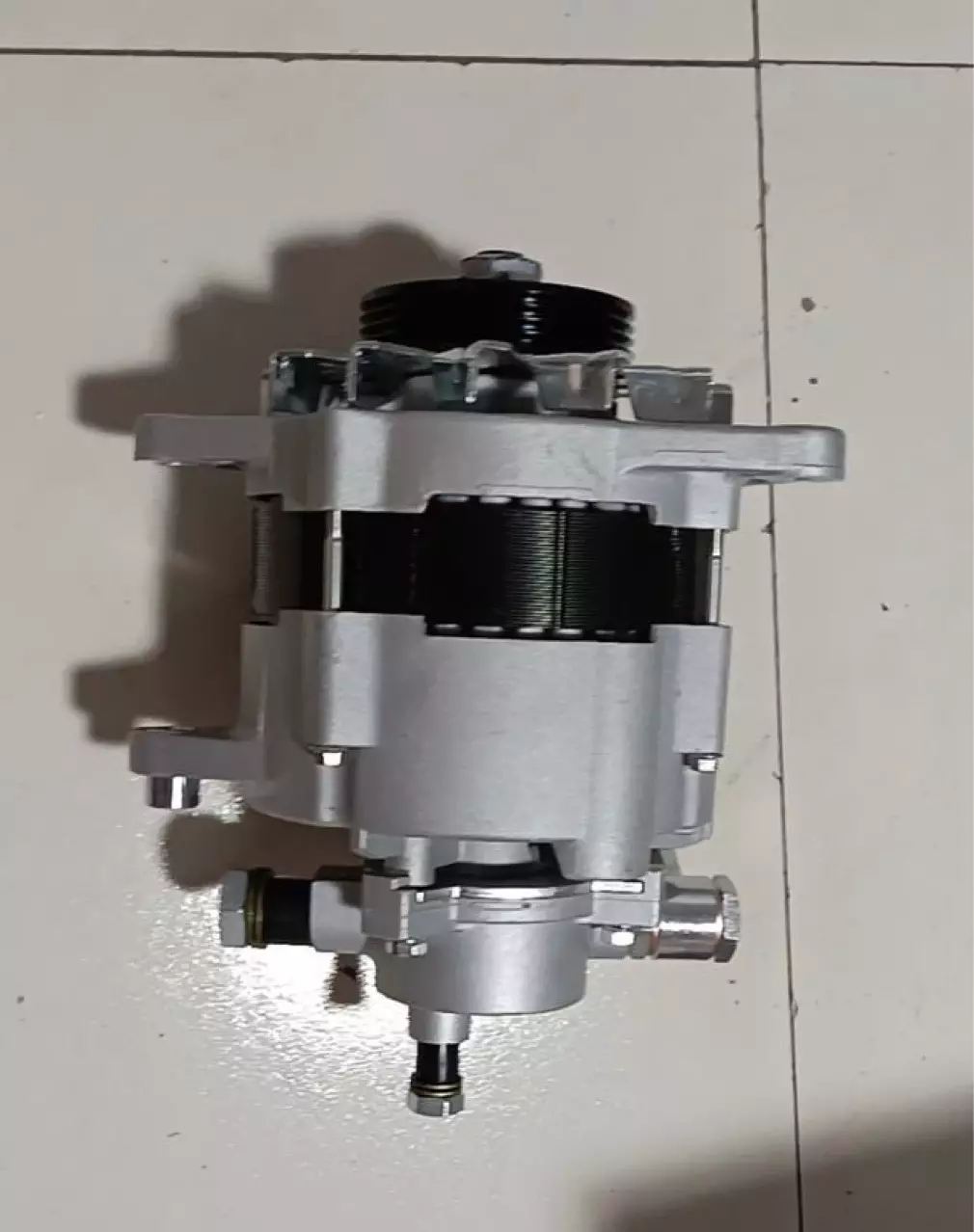 Liberation Hongta Bell Bell Generator JFZB255-B78 Generator 370101010AB-501A generator