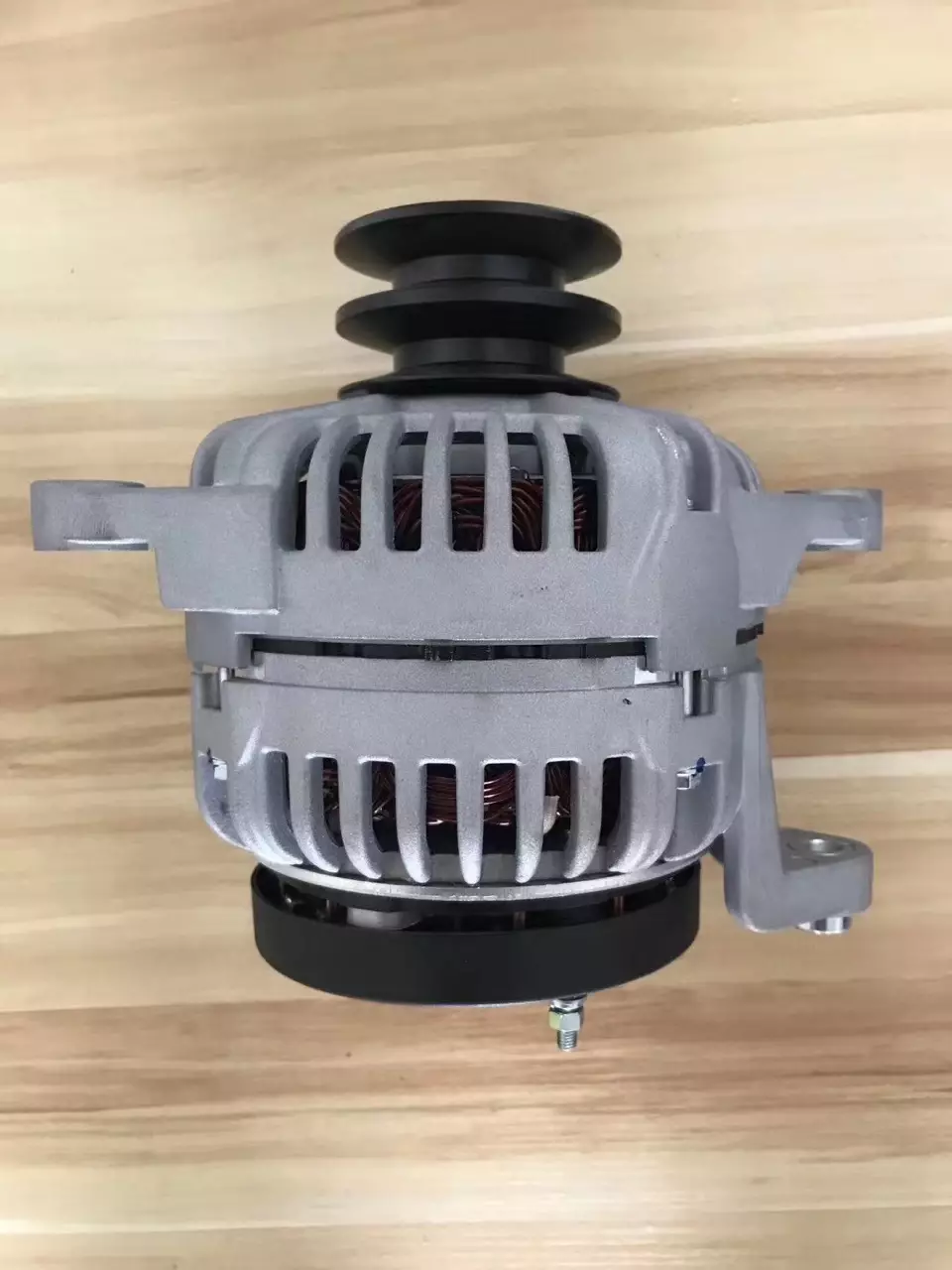 Pat Lalai JFZ1150C generator Jianghuai 4DA1 passenger car generator 3701170FA042XZ generator