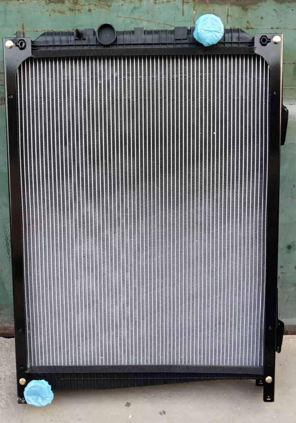 Shaanxi Automobile Delong M3000 water tank radiator DZ9525532032